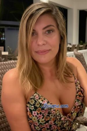 226628 - Liliana Age: 44 - Colombia