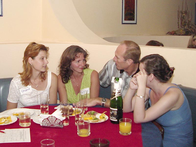 ウクライナ女性ツアー